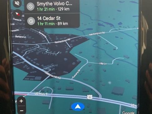 Certified 2024 Volvo XC60 B5 Core image 17