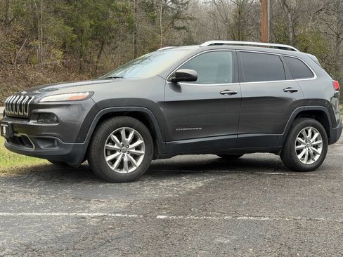 Used 2015 Jeep Cherokee Limited w/ Luxury Group image 1