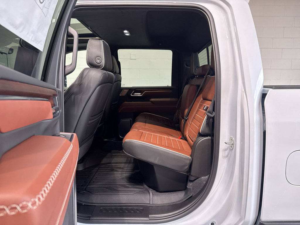 New 2026 GMC Sierra 3500 Denali Ultimate AWD/4WD image 14