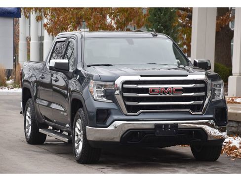 Used 2019 GMC Sierra 1500 SLE image 2