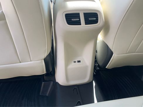 Used 2022 Buick Envision Essence w/ Safety Package image 24