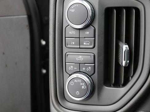 Used 2024 GMC Sierra 1500 Pro w/ Graphite Edition image 27