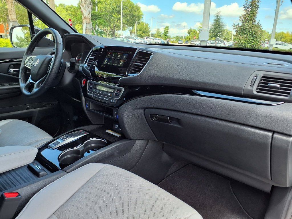 Used 2021 Honda Passport Elite image 11