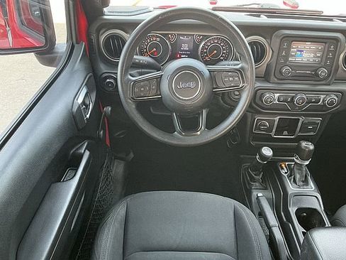 Used 2018 Jeep Wrangler Unlimited Sport image 14