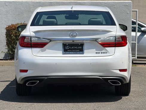 Used 2018 Lexus ES 350 w/ Premier Package FWD image 8