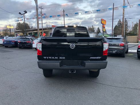 Used 2017 Nissan Titan PRO-4X AWD/4WD image 5