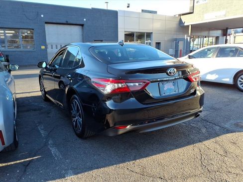 Certified 2023 Toyota Camry XLE image 4