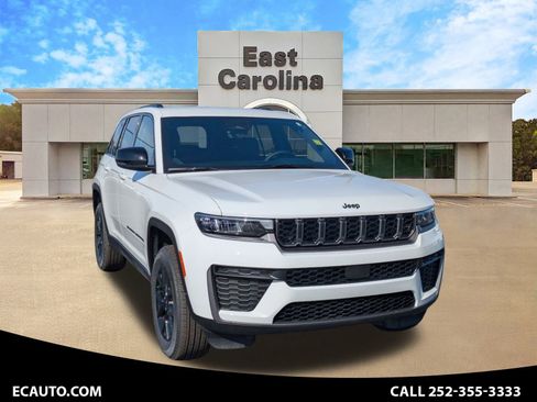 New 2026 Jeep Grand Cherokee Altitude image 1