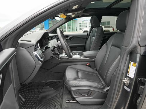 Used 2019 Audi Q8 Prestige AWD/4WD image 17