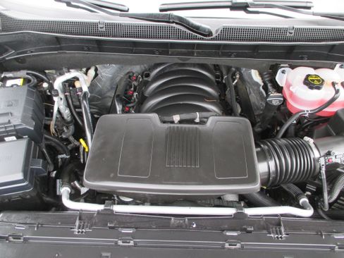 Used 2025 Chevrolet Suburban LS w/ Max Trailering Package AWD/4WD image 24