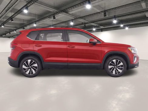 Used 2024 Volkswagen Atlas SE FWD image 8