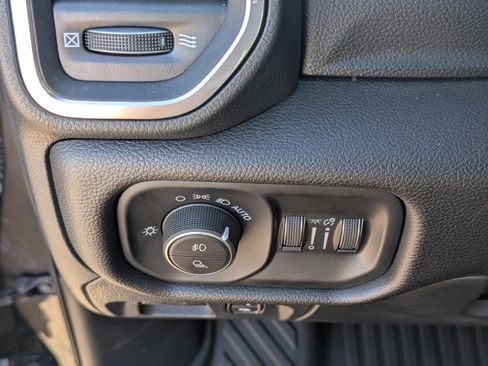 Used 2025 RAM 1500 Laramie w/ Sport Appearance Package image 15