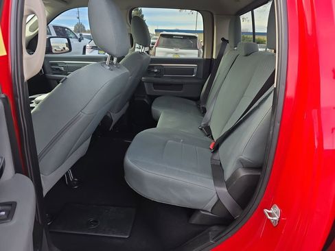 Used 2019 RAM 1500 Classic SLT image 28