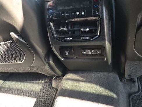 Used 2022 Jeep Grand Cherokee Summit w/ Adv Protech Group IV AWD/4WD image 18