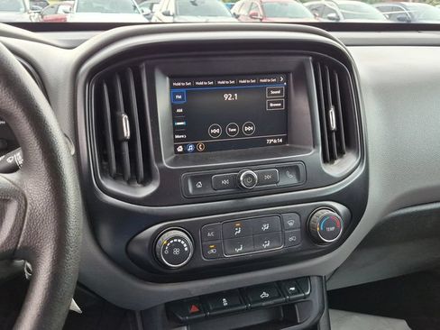 Used 2022 Chevrolet Colorado W/T AWD/4WD image 13