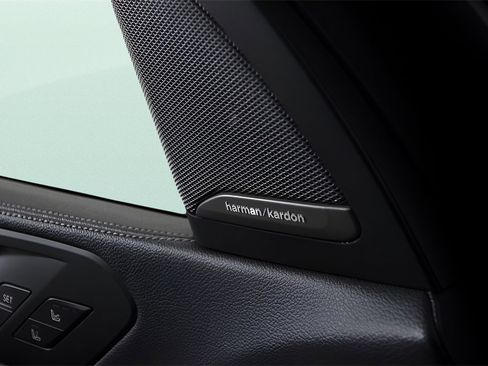 Used 2019 BMW X5 xDrive50i image 17