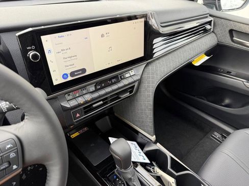 New 2026 Toyota Camry XLE image 25