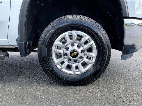 Certified 2025 Chevrolet Silverado 2500 LT w/ Convenience Package AWD/4WD image 8