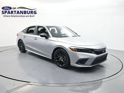 Used 2024 Honda Civic Sport image 1