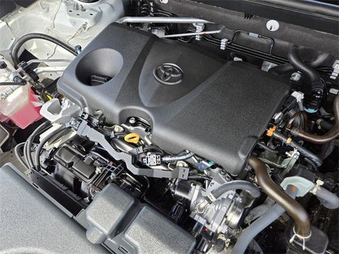 Certified 2022 Toyota RAV4 LE image 18