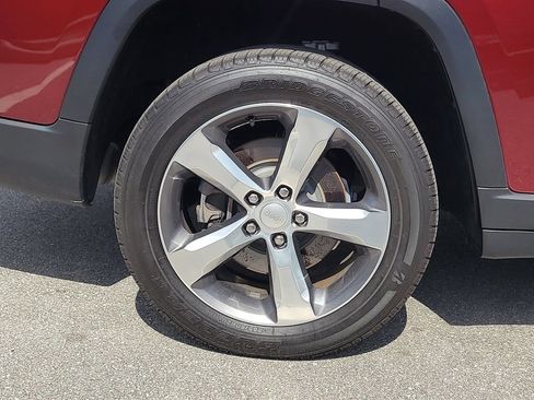 Used 2021 Jeep Grand Cherokee L Limited RWD image 4