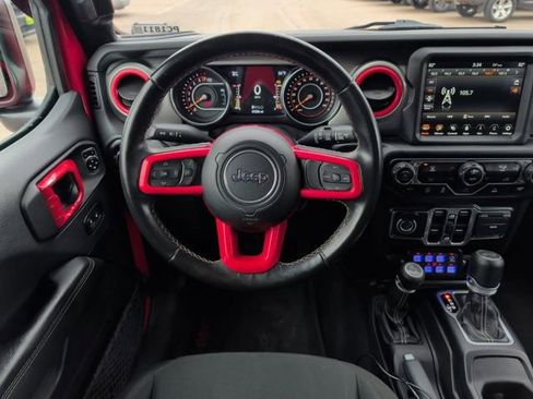 Used 2021 Jeep Wrangler Unlimited Sahara w/ Uconnect 4C Nav & Sound Group image 14