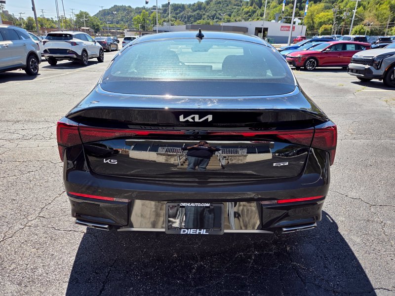 New 2027 Kia K5 GT FWD image 6