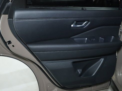 Certified 2024 Nissan Pathfinder Platinum w/ Cargo Package image 15