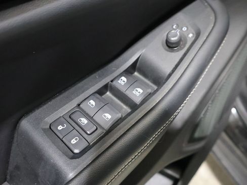 Used 2023 Jeep Grand Cherokee L Laredo image 14