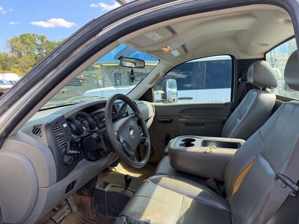 Used 2012 Chevrolet Silverado 3500 W/T AWD/4WD image 6