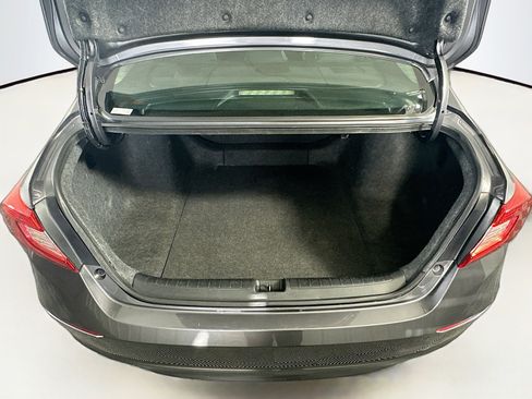 Used 2019 Honda Accord LX image 27