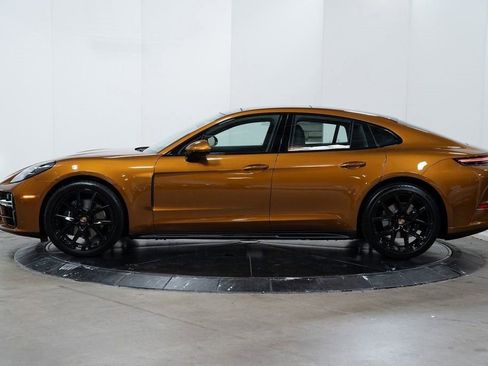 Certified 2024 Porsche Panamera image 2