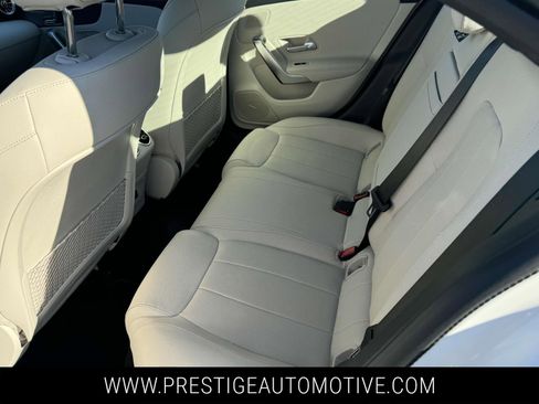 Used 2025 Mercedes-Benz CLA 250 4MATIC image 13