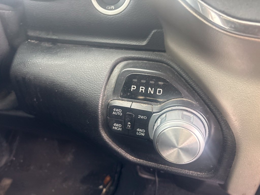 Used 2019 RAM 1500 Laramie AWD/4WD image 7
