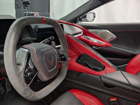 Used 2023 Chevrolet Corvette Stingray Premium Conv w/ Z51 Performance Package RWD image 20