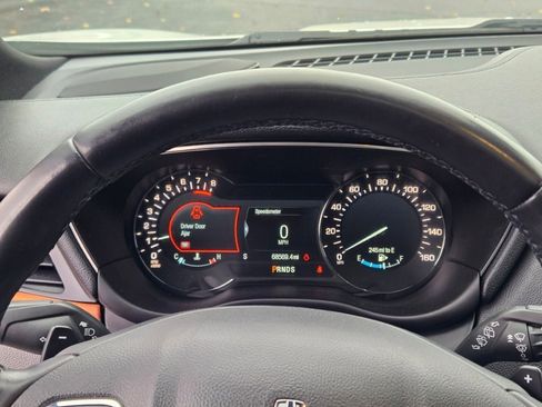 Used 2018 Lincoln MKC Reserve w/ Lincoln MKC Climate Package image 32