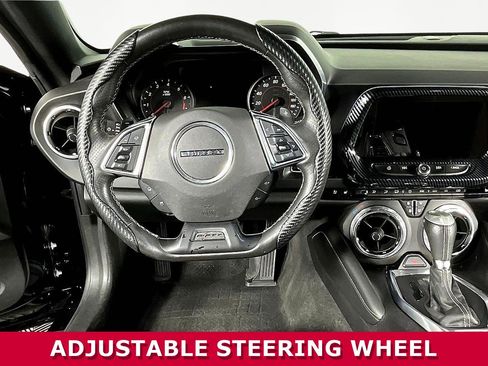 Used 2017 Chevrolet Camaro SS image 9