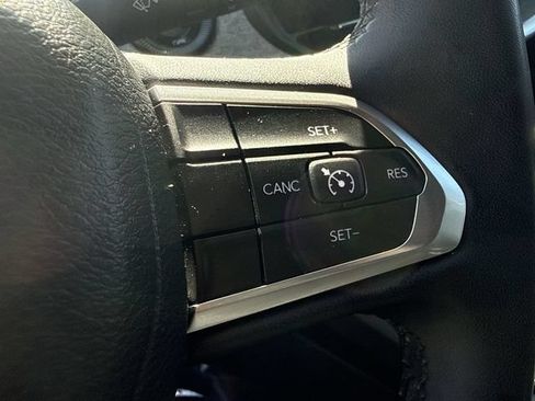 Used 2023 Jeep Compass Latitude AWD/4WD image 42