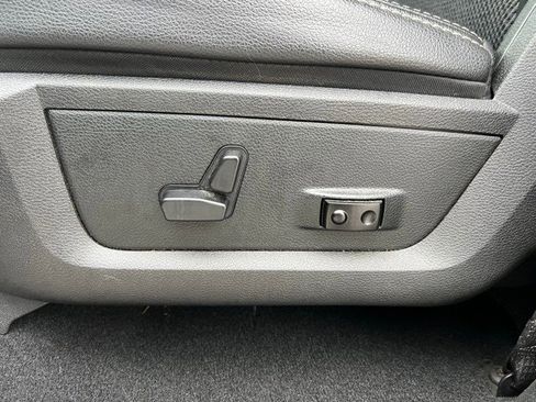 Certified 2018 RAM 1500 Sport w/ Convenience Group image 12