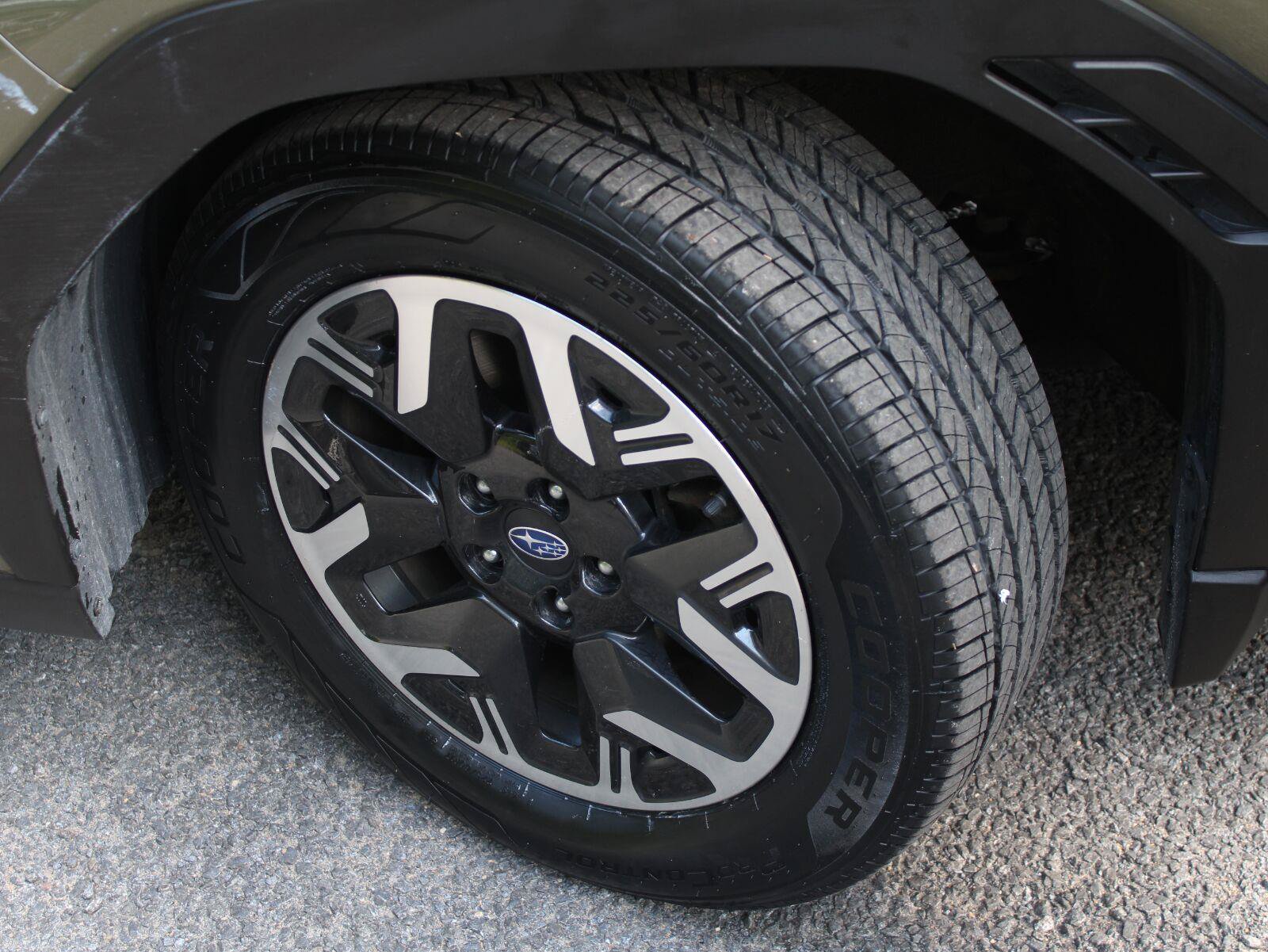 Certified 2025 Subaru Forester Premium AWD/4WD image 19