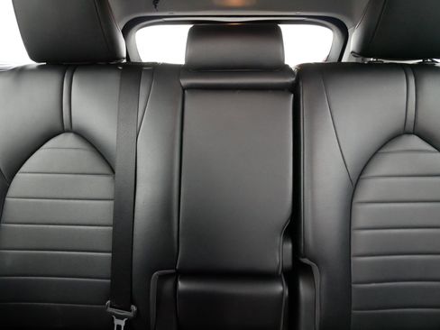 Certified 2022 Toyota Highlander XLE image 13