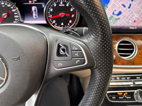 Used 2018 Mercedes-Benz E 300 image 35