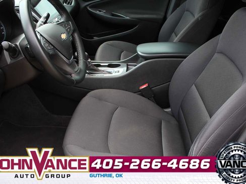 Used 2023 Chevrolet Malibu RS FWD image 21