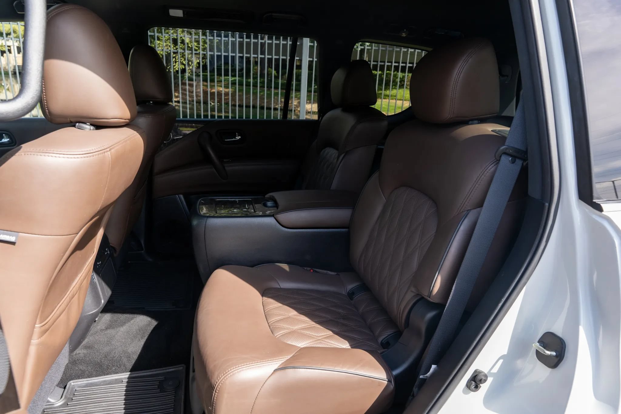 Used 2024 Nissan Armada Platinum w/ Captain's Chairs Package AWD/4WD image 13