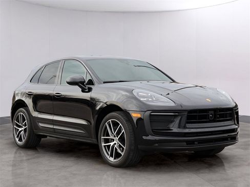 New 2026 Porsche Macan image 11