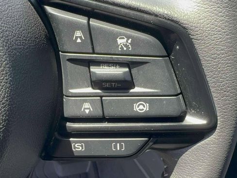 Certified 2025 Subaru Forester Premium AWD/4WD image 16