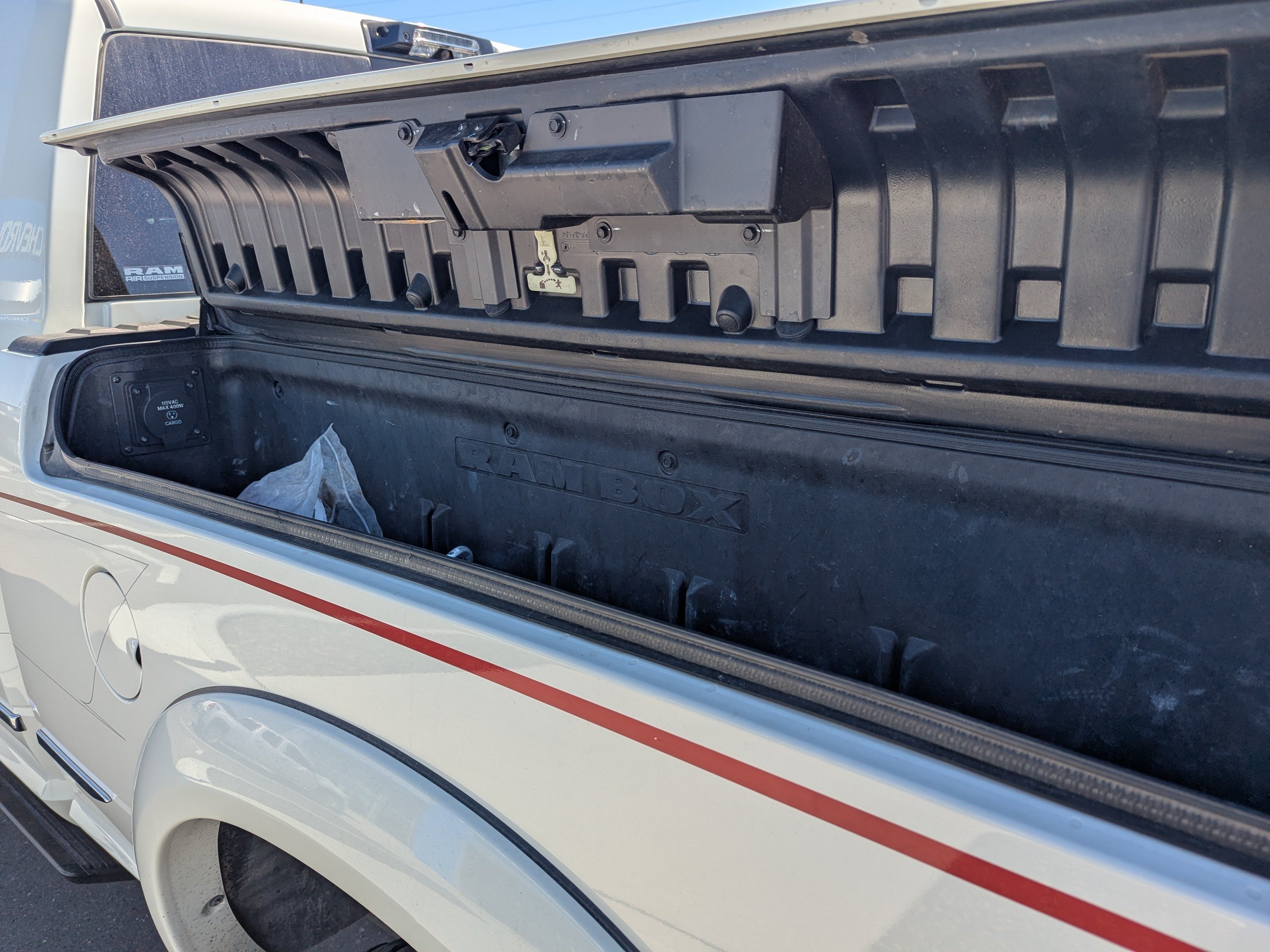 Used 2022 RAM 3500 Limited AWD/4WD image 32