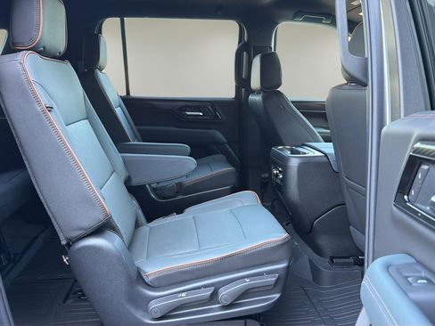 Used 2026 GMC Yukon XL AT4 w/ Premium Trailering Package AWD/4WD image 14