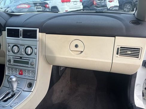 Used 2005 Chrysler Crossfire Limited image 9