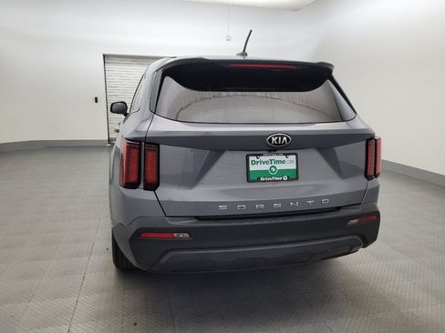 Used 2021 Kia Sorento LX FWD image 6